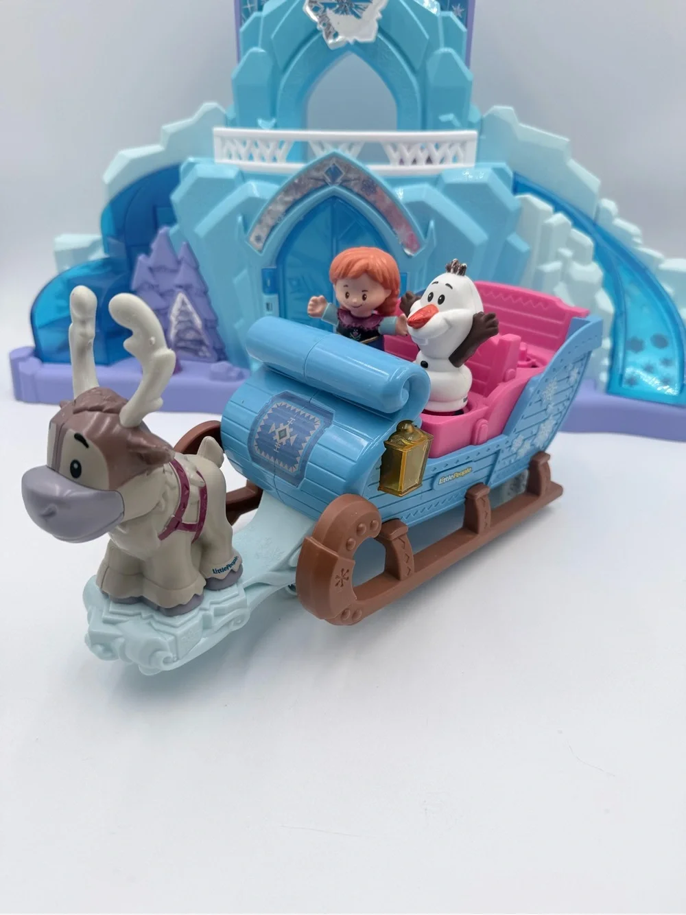 Fisher Price Little People Frozen Elsa Ice Castle Musical Playset With Sleigh